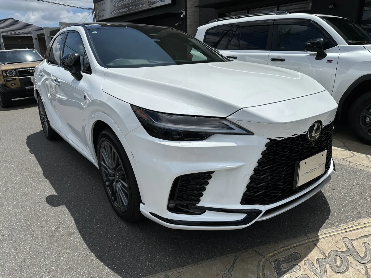 今日ご紹介するのはLEXUS RX ALA/ALH1#のカーセキュリティインストールです。