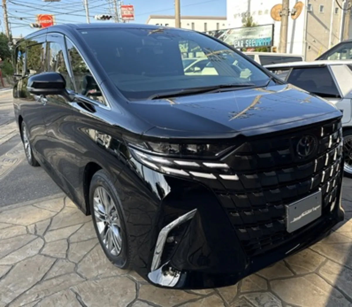 Today we will introduce car security installation for the TOYOTA ALPHARD 6AA-AAHH40W4# series.
