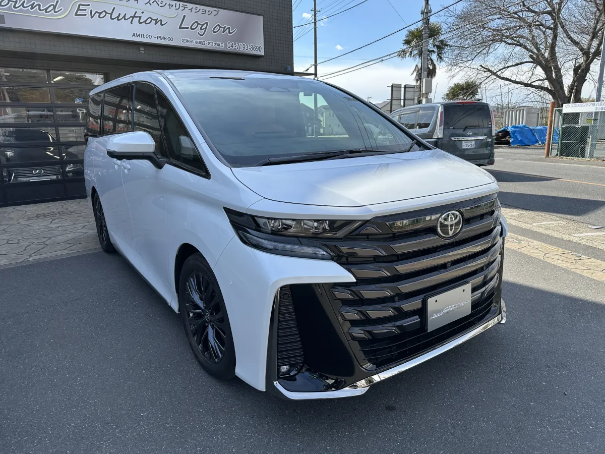 Today we will introduce car audio and car security installation for the TOYOTA VELLFIRE 6AA-TAHA4# series.