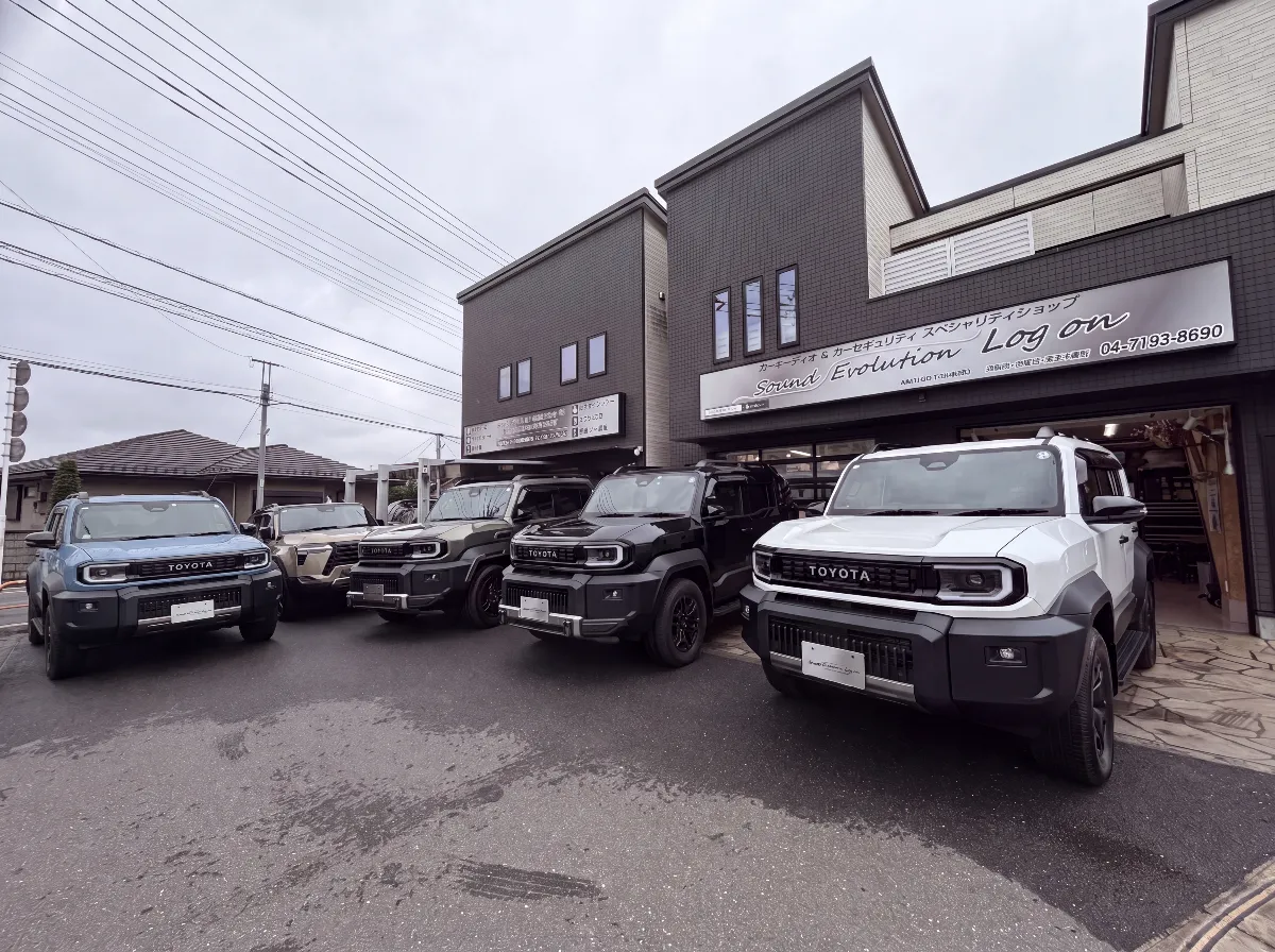 Today we'll be showcasing a car security system installation for the TOYOTA LANDCRUISER FJ 3BA-TRJ240W.
