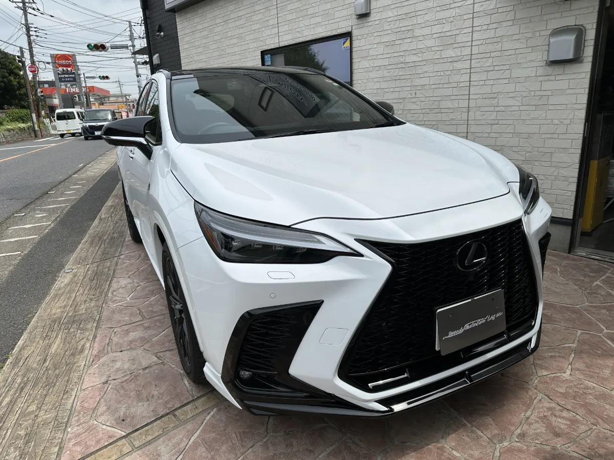 今日ご紹介するのはLEXUS NX AZ2#系のカーオーディオインストールです。