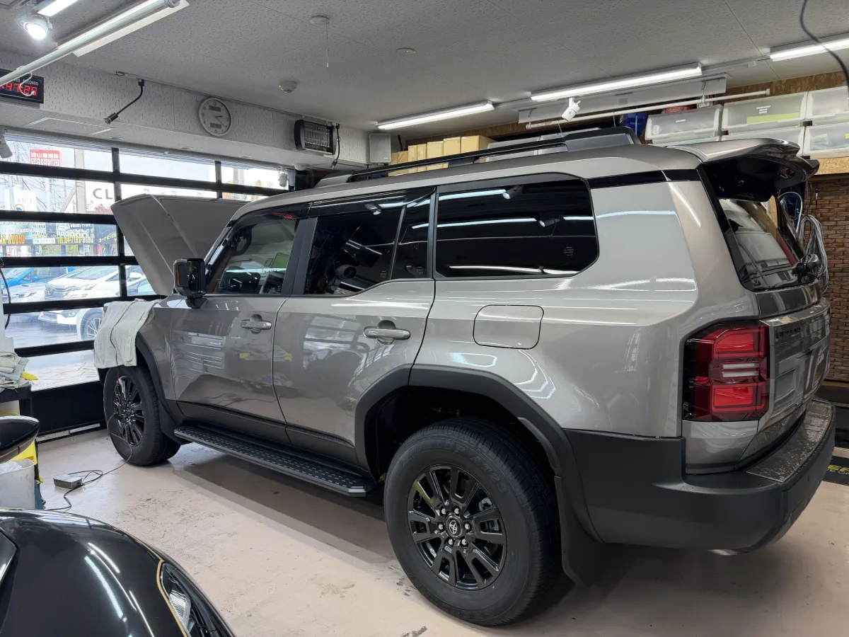 Today we will introduce car security installation for TOYOTA LAND CRUISER 250 250W.