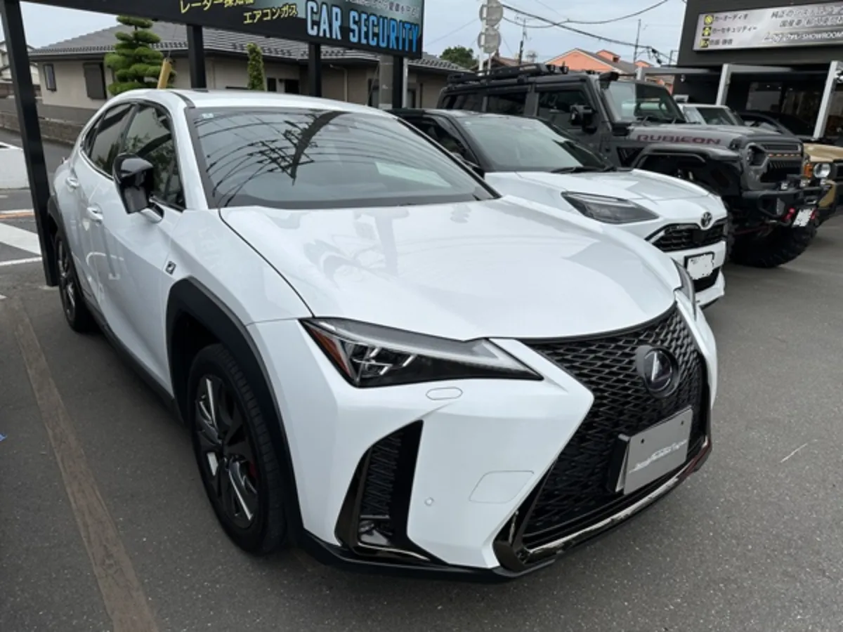 今日ご紹介するのはLEXUS UX MZAH1#/MZAA1#前期のカーオーディオインストールです。