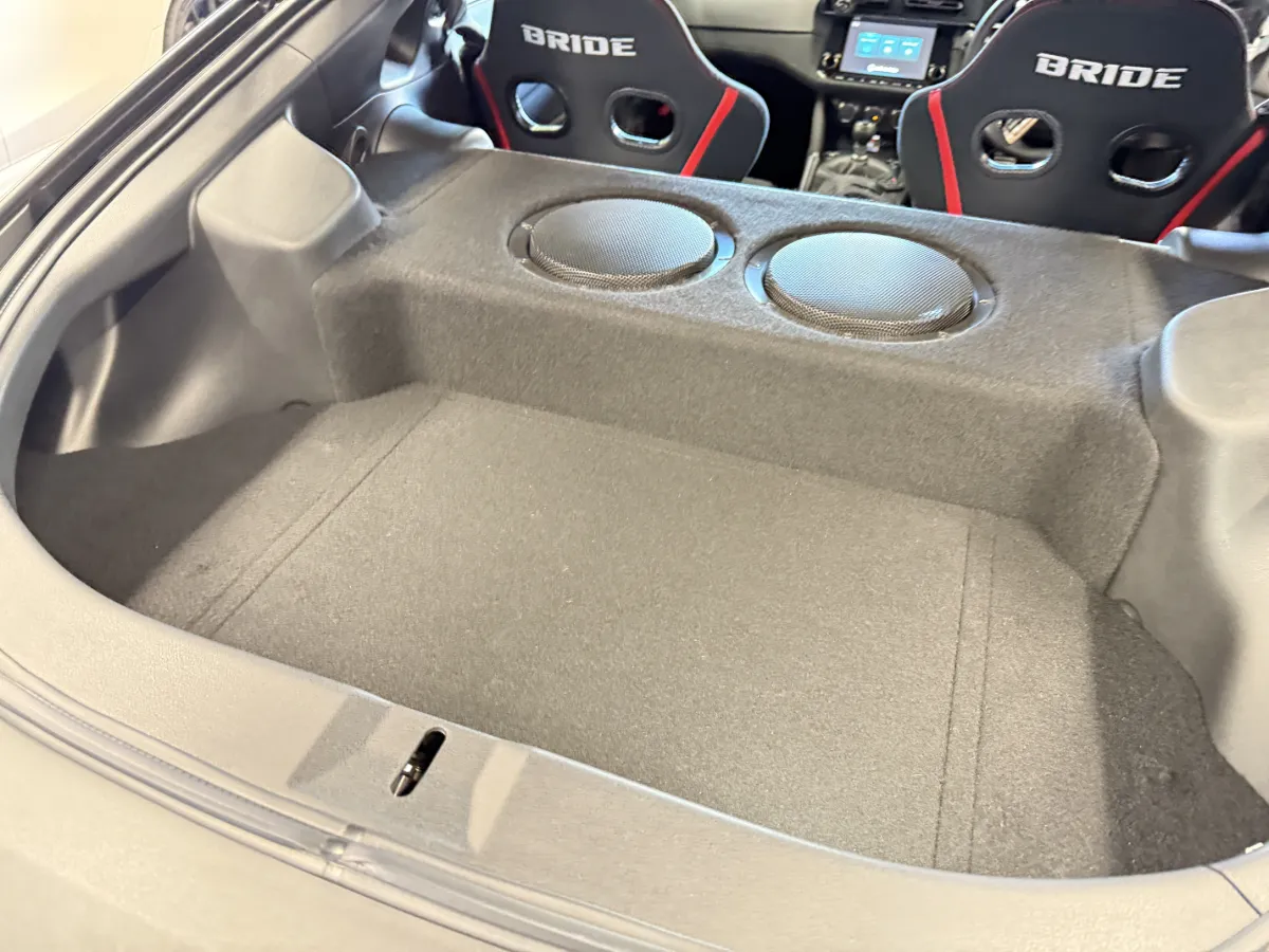 ログオンブログ | 今日ご紹介するのはNISSAN FAIRLADY Z RZ34のカー