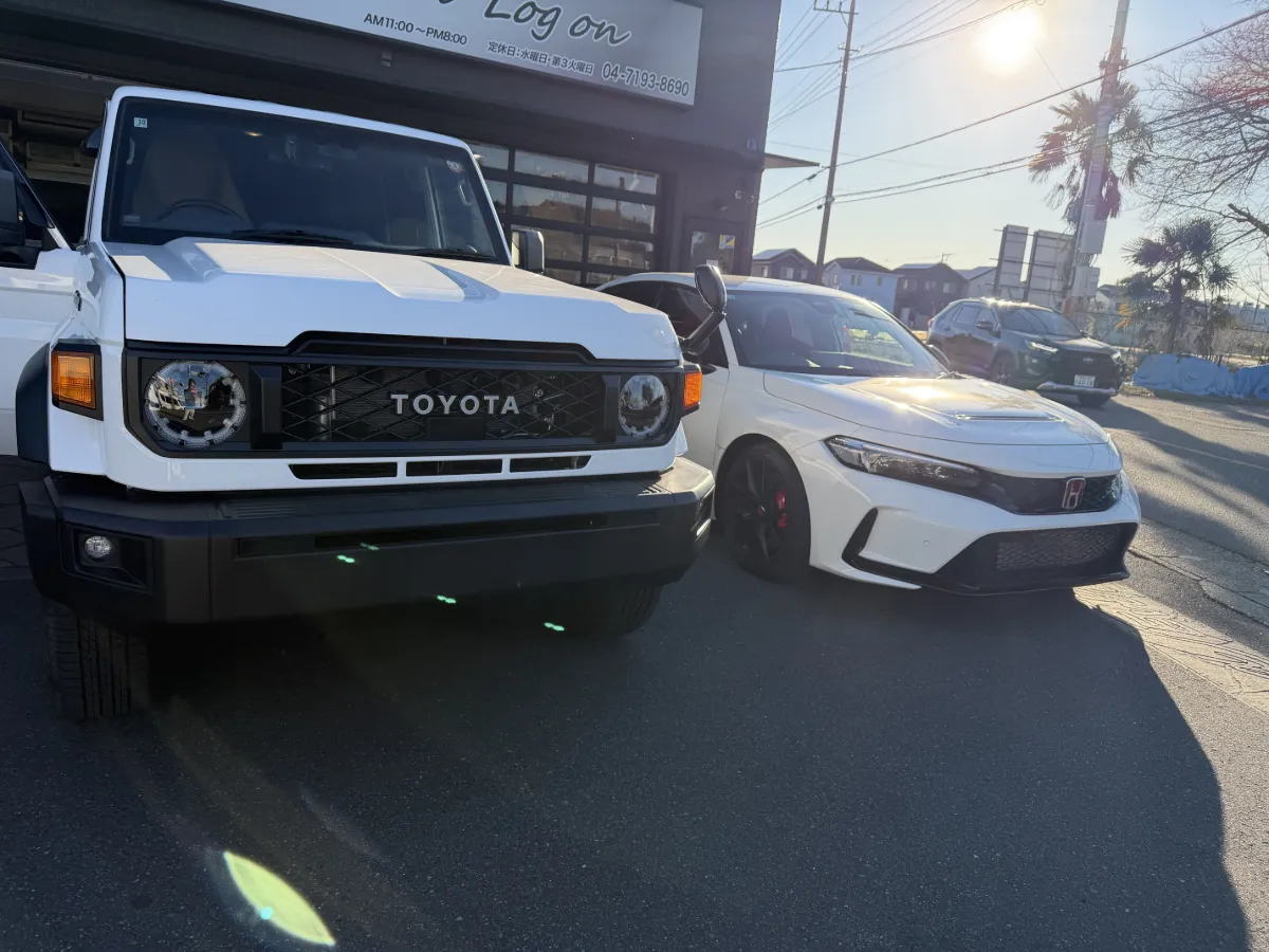 Today we will introduce the car security installation for the TOYOTA LAND CRUISER 70 GDJ76W.