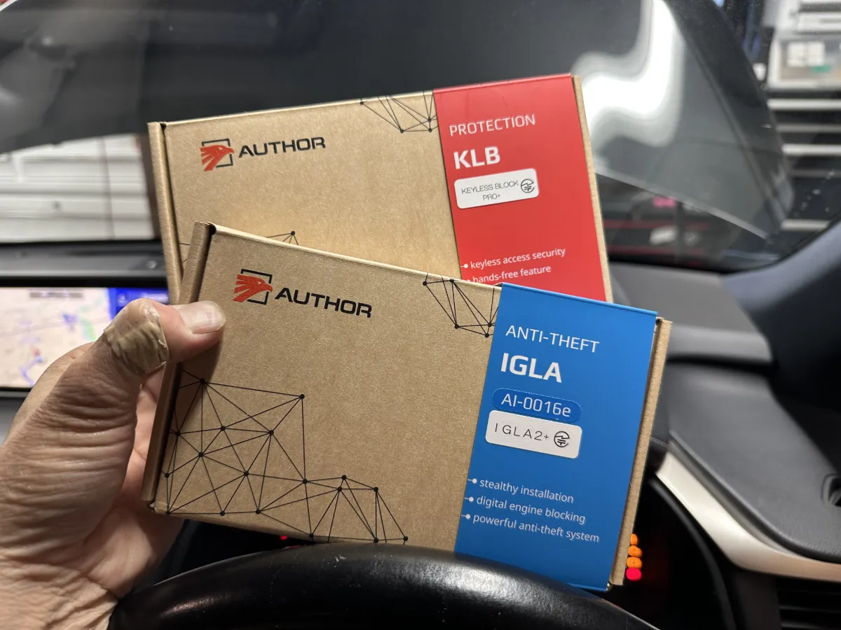 今日ご紹介するのはLEXUS RX GYL2#のカーセキュリティインストールです。