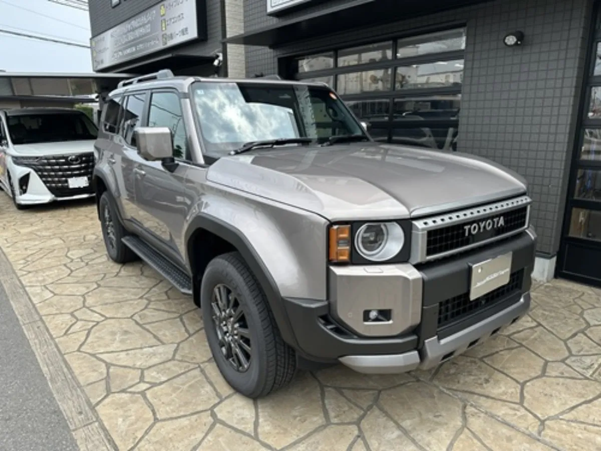 Today we will introduce the car security installation for the TOYOTA LAND CRUISER 250 250W.