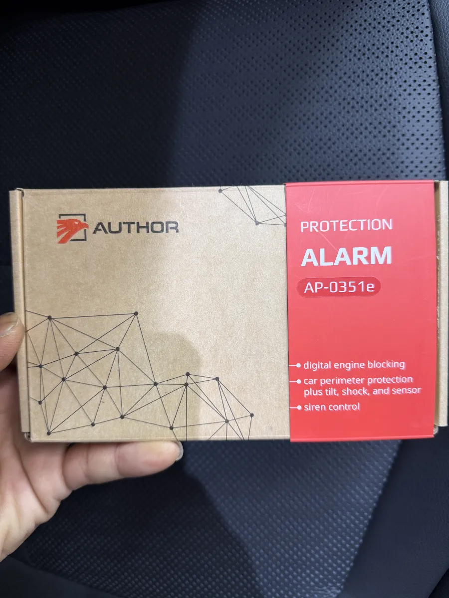🚗✨こんにちは!今日はトヨタ・ランドクルーザー 250にぴったりのカーセキュリティ「IGLA ALARM」をご紹介します!🔒【IGLA ALARMの魅力】🔒このスマートなセキュリティシステムは、最新のファームウェアを搭載しており、特に便利な機能が追加されています!🍃 **センサーバイパス機能**🍃誤作動を防ぐために、特定のセンサー(ショック、チルト、モーション)を一時的に無効化できるんです。これを使えば、駐車場やフェリーでの乗車時、点検・洗車中も安心!操作は簡単で、セキュリティをそのまま保ちつつ、特定の誤動作を防げますよ!🌟🚦 **デジタルブロック機能**🚦配線をカットせずに盗難防止ができるのが特徴。このデジタルブロックは、エンジンの始動やシフト操作をスマートに制御し、万が一犯人がエンジンを始動できたとしても、走行は不可能にします!🚫😮 **新機能「シフトロック」**😮電子シフトレバーを搭載の車両で、Pレンジからの移動を完全にブロック!これで更なる安全性を実現しています。セキュリティを高めつつ便利さにも配慮したIGLA ALARMは、次世代のスマートセキュリティです。あなたの愛車をしっかり守ります!🌍🚙ぜひ、この機会に「IGLA ALARM」を体感してみてくださいね!✨🌟