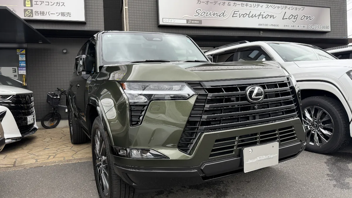 今日ご紹介するのはLEXUS GX VJA252Wのカーセキュリティインストールです。