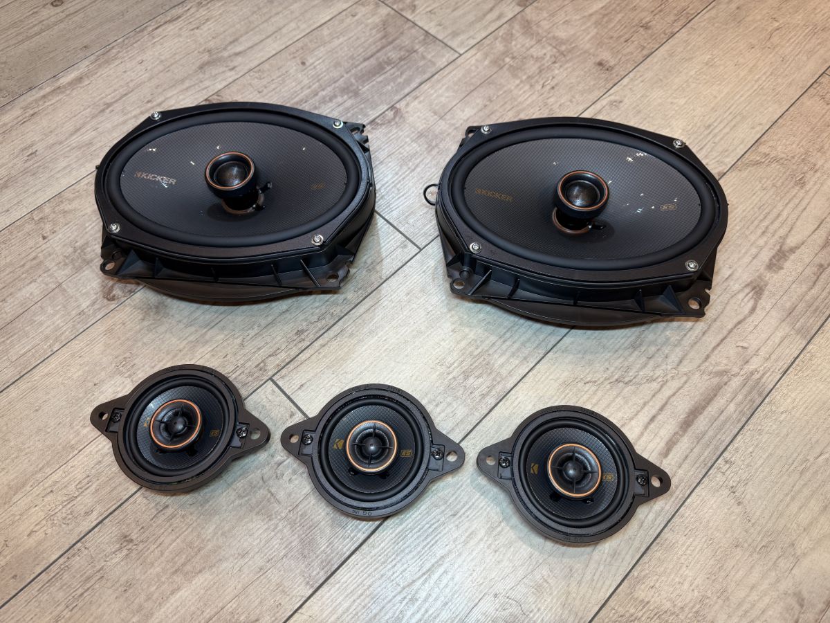 クラウンクロスオーバー専用スピーカーキット OGPAA-CRW1
