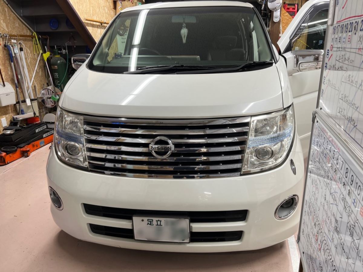 NISSAN ELGRAND E51